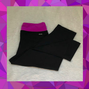 Adidas Womens ClimaLite Capri Pants M